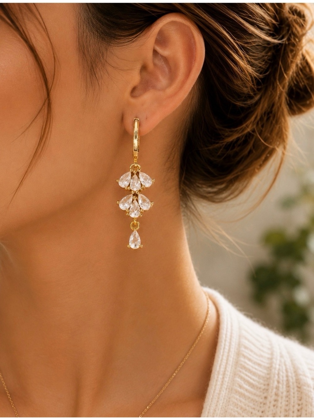 Gold Teardrop Crystal Dangle Earrings - Women elegant jewelry